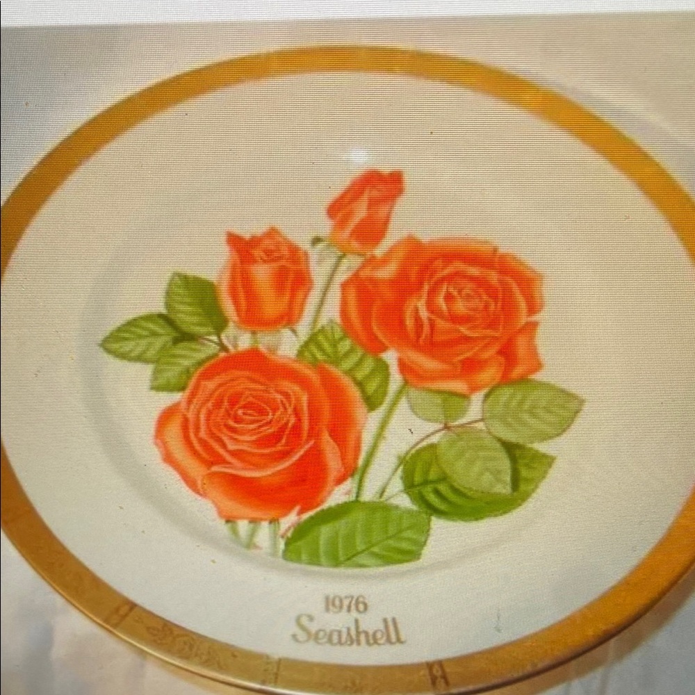 Gorham ALL AMERICAN‎ ROSE Seashell Collector Plate 1976 floral roses red white